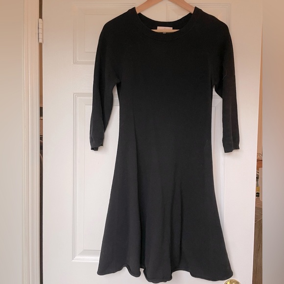 Aritzia Sunday Best Flare skater sweater dress - Picture 2 of 5